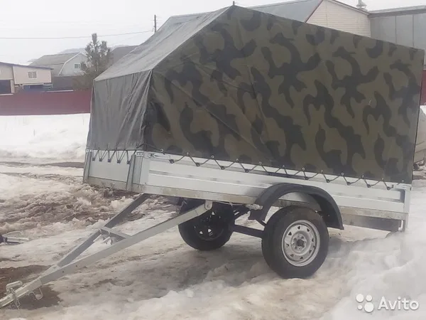 Легковой прицеп с тентом