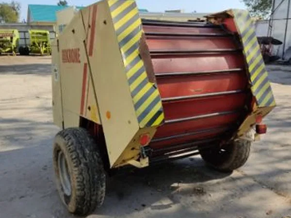 Пресс-подборщик Krone KR125