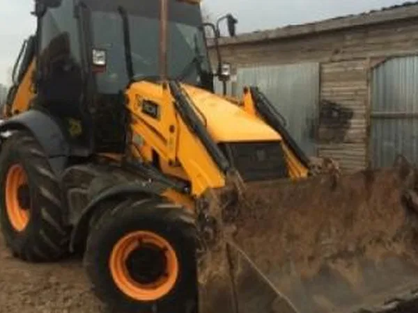 Экскаватор-погрузчик JCB 3CX