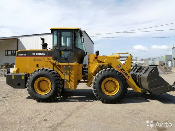 Фронтальный погрузчик XGMA XG955H