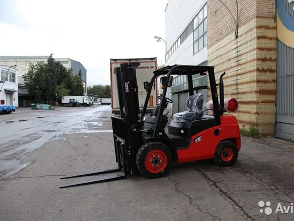 Вилочный погрузчик EP Equipment СРQD30Т8
