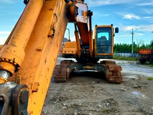 Гусеничный экскаватор Hyundai R330LC-9S