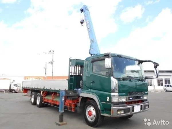 Бортовой грузовик с КМУ Mitsubishi Fuso Super Great