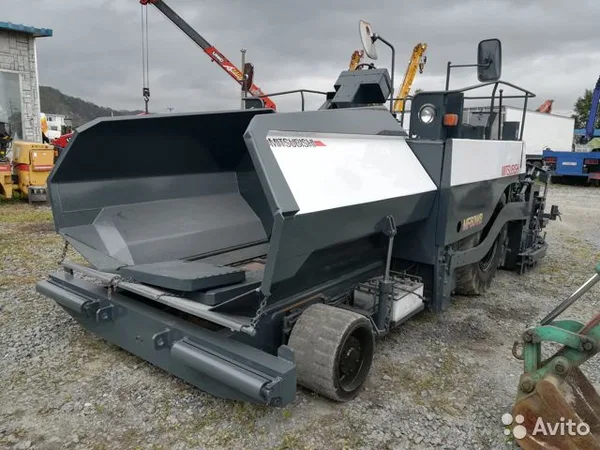 Асфальтоукладчик Mitsubishi MF60WB