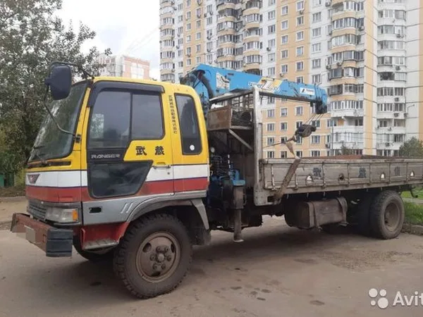 Бортовой грузовик с КМУ HINO Ranger