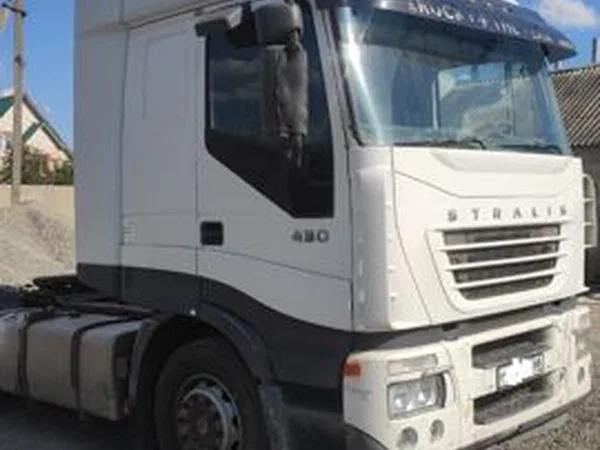 Седельный тягач Iveco Stralis