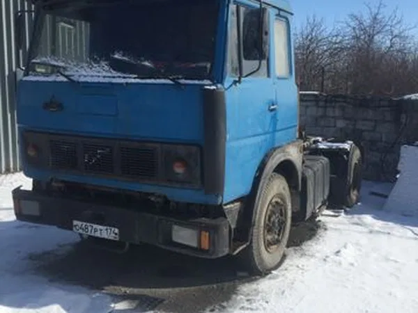 Седельный тягач МАЗ 54323