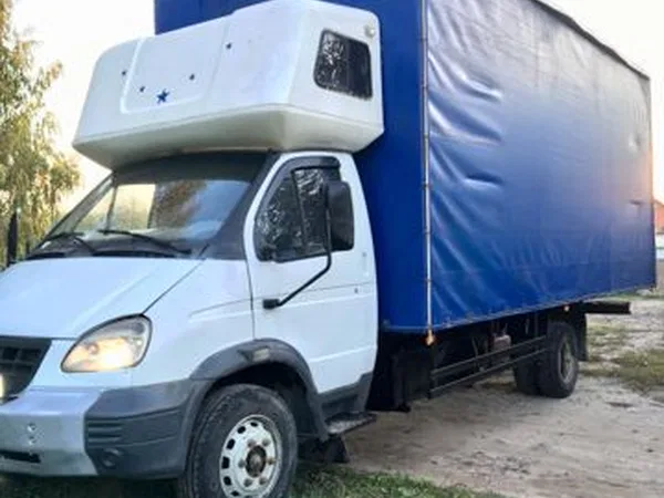 Тентованный автомобиль ГАЗ Валдай