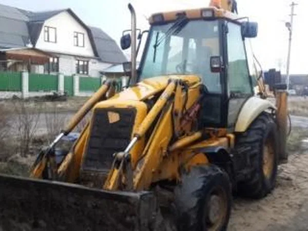 Экскаватор-погрузчик JCB 3CX