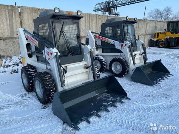 Мини-погрузчик JCB 60GH