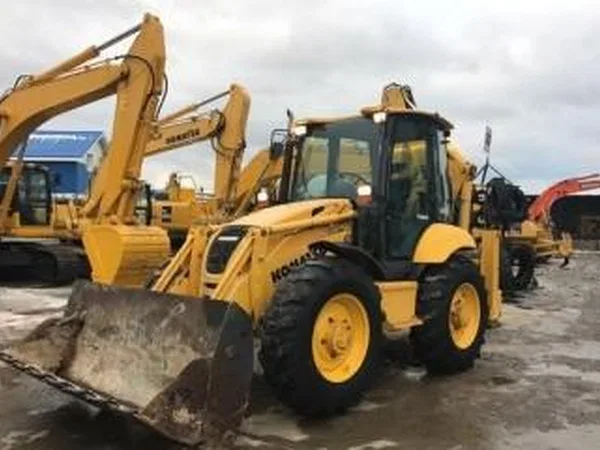 Экскаватор-погрузчик Komatsu WB97S-5