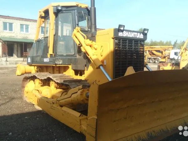 Гусеничный бульдозер Shantui SD23