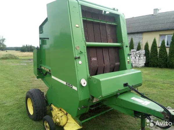 Пресс-подборщик John Deere 550