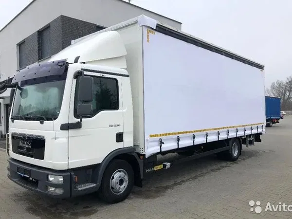 Тентованный грузовик MAN TGL 12.220