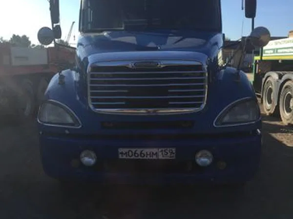 Седельный тягач Freightliner Columbia CL 120