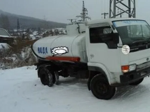Автоцистерна Nissan Condor