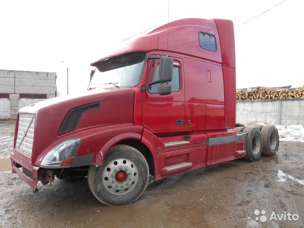 Седельный тягач Volvo VVN