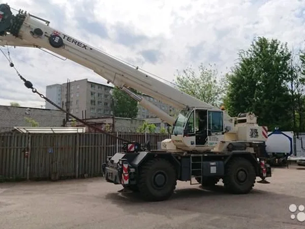 Самоходный кран Terex RC-45