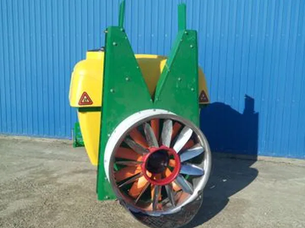 Навесной опрыскиватель Badilli Speedy 800 Vineyard