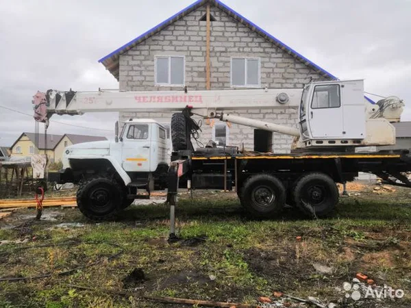 Автокран Челябинец КС-55732 на шасси УРАЛ