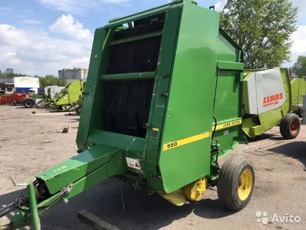 Пресс-подборщик John Deere 550