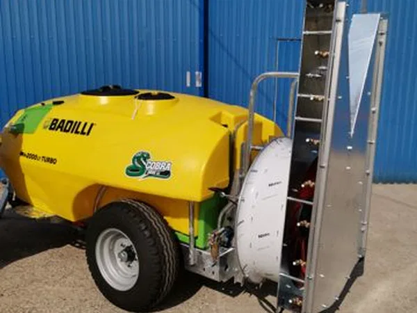 Прицепной опрыскиватель Badilli W Ranger 2000 (садовый вентиляторный)