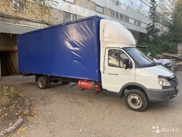 Тентованный автомобиль ГАЗ 3302 ГАЗель