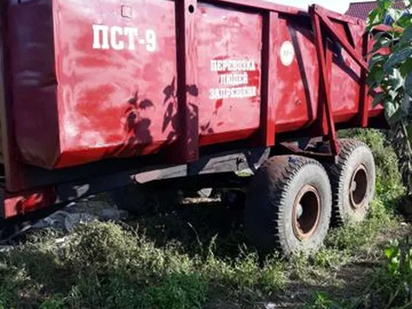 Тракторный прицеп ПСТ-9