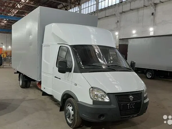 Промтоварный фургон ГАЗ 33025