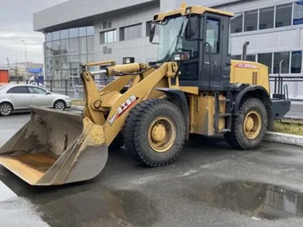 Фронтальный погрузчик Yigong ZL30G