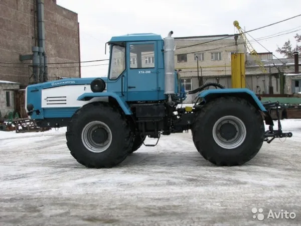 Трактор Слобожанец ХТА-220В