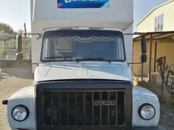Тентованный грузовик ГАЗ 3309