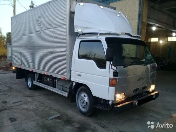 Промтоварный фургон Mazda Titan