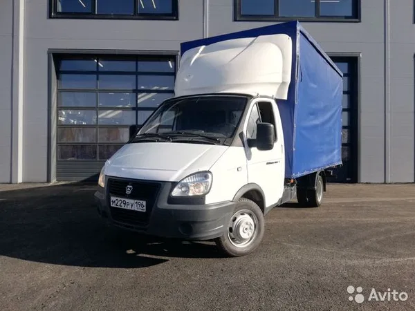 Тентованный автомобиль ГАЗ 3302 Газель