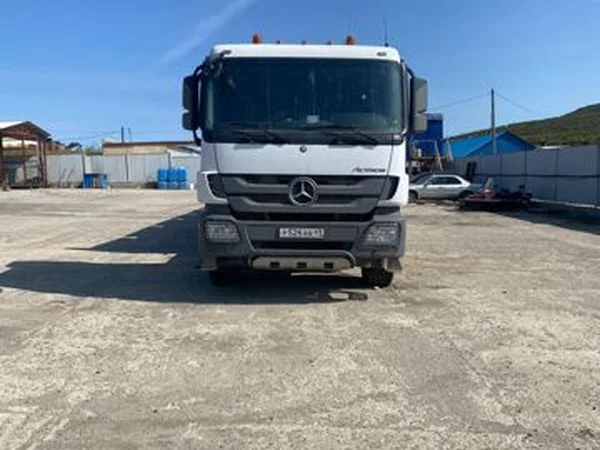 Седельный тягач Mercedes-Benz Actors 334