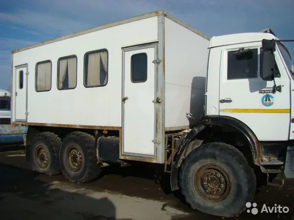 Вахтовый автобус НефАЗ 4208-11-13