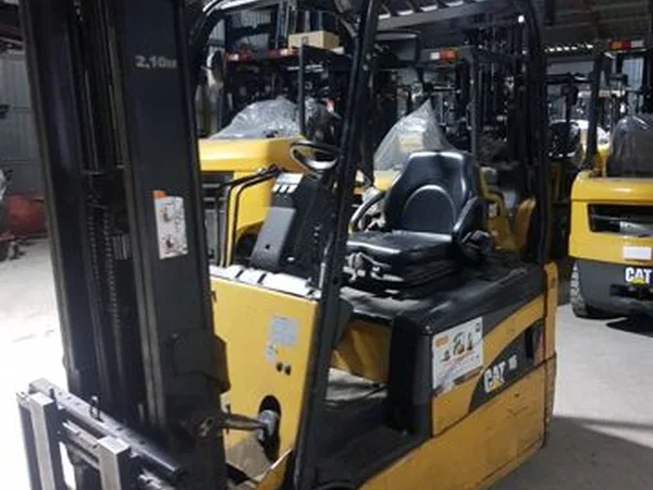Вилочный электропогрузчик Caterpillar EP16NT