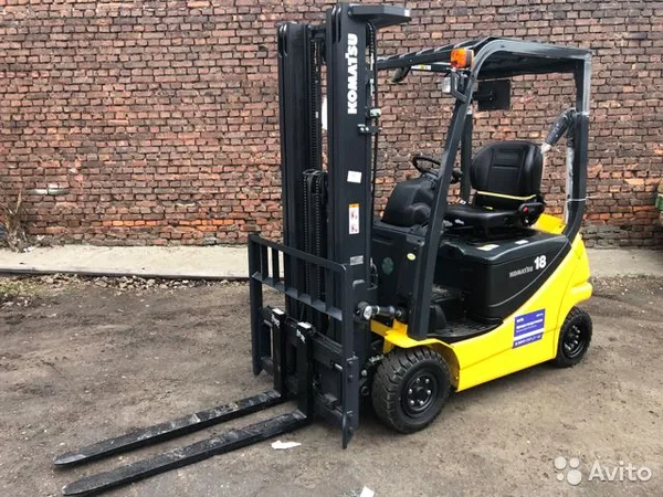 Вилочный электропогрузчик Komatsu FB18-12