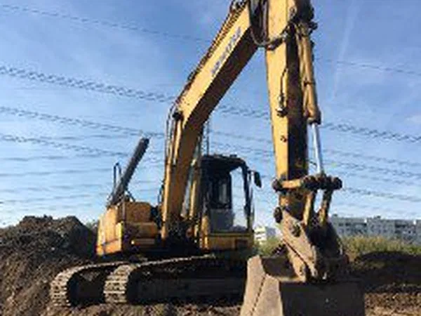 Гусеничный экскаватор Komatsu PC160