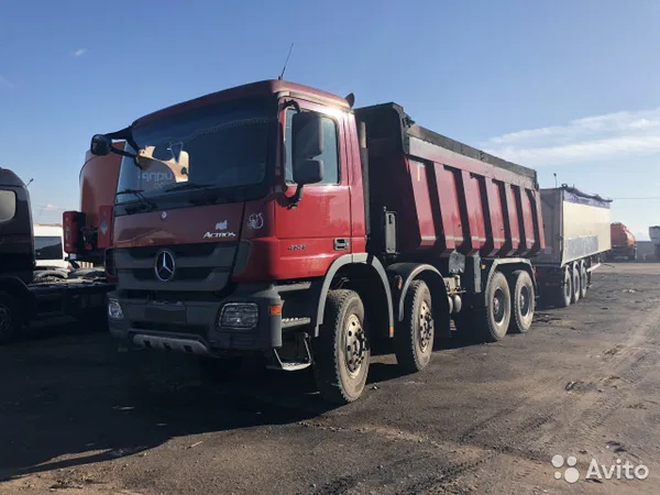 Самосвал Mercedes-Benz Actros 4141К
