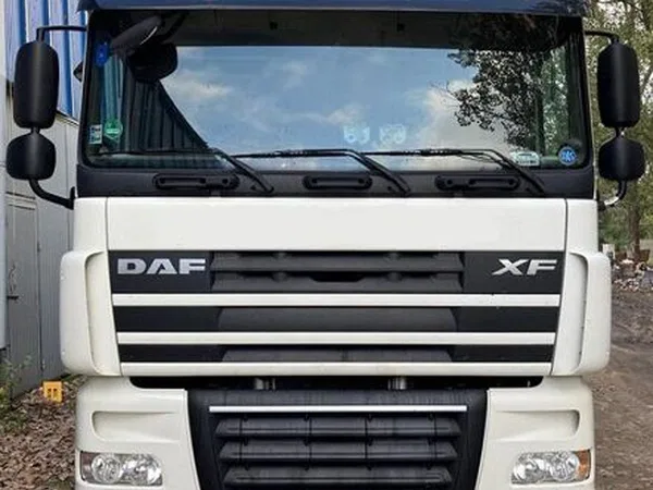 Седельный тягач DAF XF 105.460