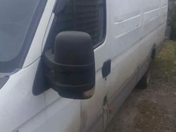 Цельнометаллический фургон Iveco Daily 35C15LV