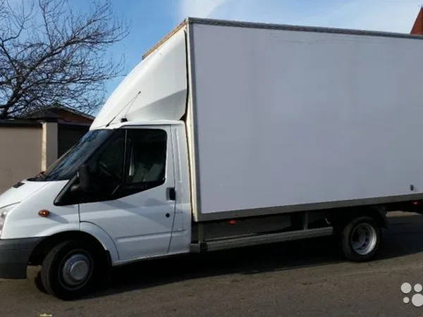 Промтоварный фургон Ford Transit
