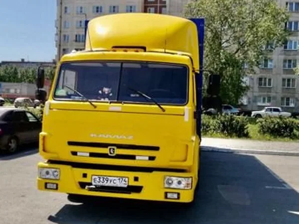 Тентованный грузовик КамАЗ 4308
