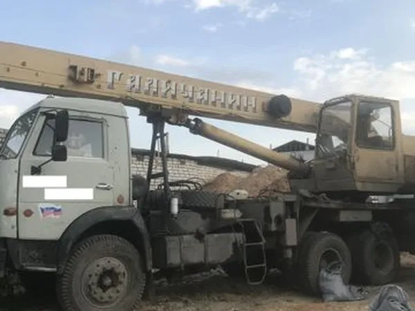 Автокран Галичанин КС-55713-1 на шасси КамАЗ