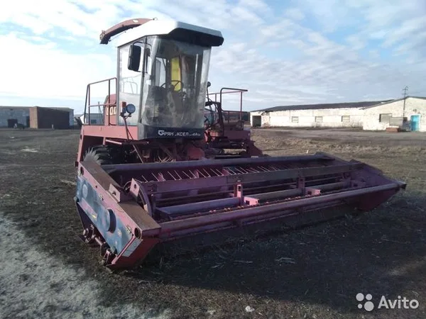 Кормоуборочный комбайн Брянсксельмаш КСК-600