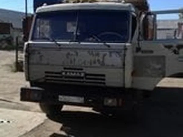 Самосвал КамАЗ