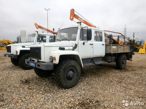 Бурильно-крановая машина Стройдормаш БКМ-318-01 на шасси ГАЗ 33081