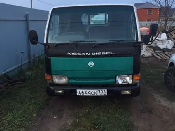 Бортовой автомобиль Nissan Diesel Condor