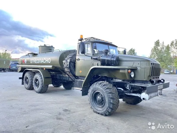 Бензовоз УРАЛ
